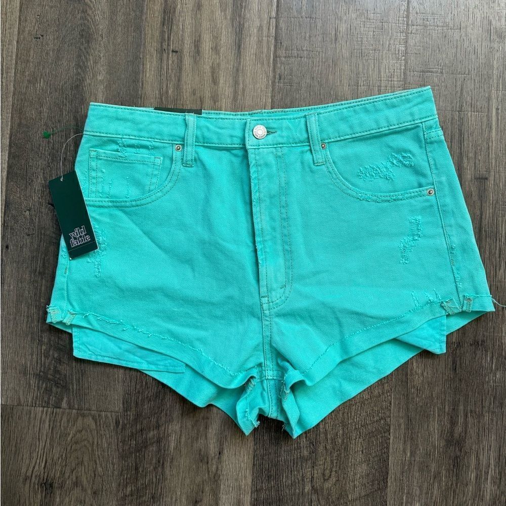 NEW WITH TAGS WOMENS WILD FABLE DENIM SHORTS SIZE 8
